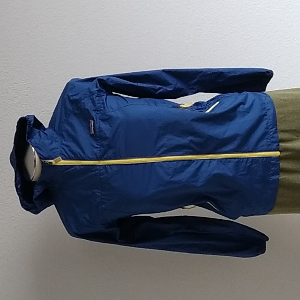 Patagonia jacket.szL 12 kids